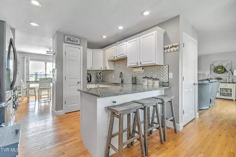Kitchen - 19529 Snaffle Bit Lane Bristol Va 24202, Bristol, VA 24202 photo 7 of 7