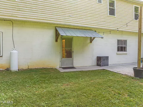 303 Offset Road Bristol Tn 37620, Bristol, TN 37620 photo 46