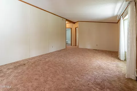 303 Offset Road Bristol Tn 37620, Bristol, TN 37620 photo 4