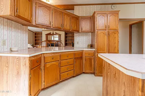 303 Offset Road Bristol Tn 37620, Bristol, TN 37620 photo 20