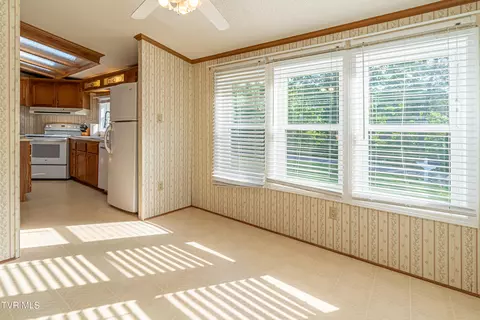 303 Offset Road Bristol Tn 37620, Bristol, TN 37620 photo 22