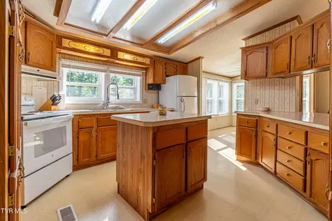 303 Offset Road Bristol Tn 37620, Bristol, TN 37620 photo 16