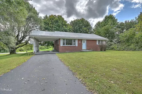 643 S Monte Vista Drive Glade Spring Va 24340, Glade Spring, VA 24340
