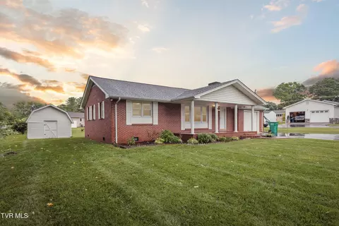 Exterior - 705 9th Street Erwin Tn 37650, Erwin, TN 37650 photo 2 of 9
