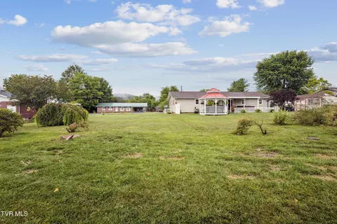 Exterior - 705 9th Street Erwin Tn 37650, Erwin, TN 37650 photo 7 of 9