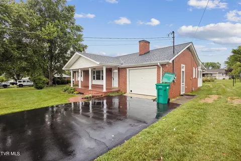 Exterior - 705 9th Street Erwin Tn 37650, Erwin, TN 37650 photo 5 of 9