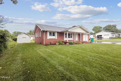 Exterior - 705 9th Street Erwin Tn 37650, Erwin, TN 37650 photo 4 of 9