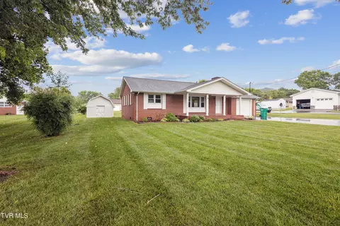 Exterior - 705 9th Street Erwin Tn 37650, Erwin, TN 37650 photo 3 of 9