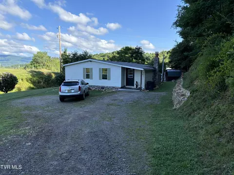 437 Maple Street Mountain City Tn 37683, Mountain City, TN 37683