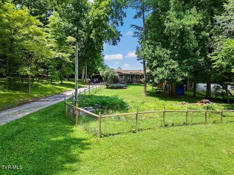 250 Linville Road Erwin Tn 37650, Erwin, TN 37650 photo 2