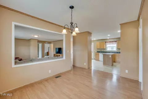 210 Clark Road Bristol Tn 37620, Bristol, TN 37620 photo 15