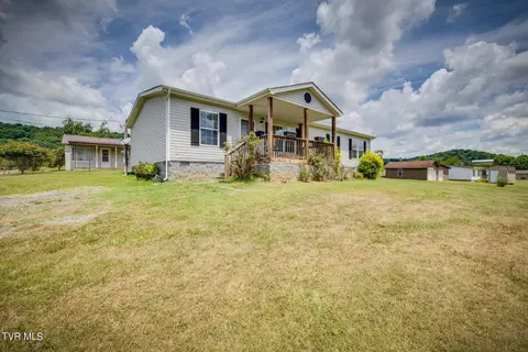 210 Clark Road Bristol Tn 37620, Bristol, TN 37620 photo 2