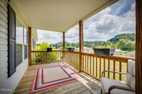 210 Clark Road Bristol Tn 37620, Bristol, TN 37620 photo 4