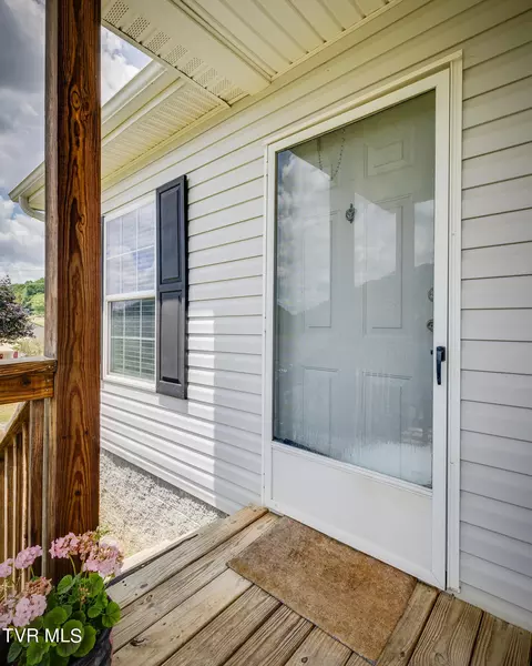210 Clark Road Bristol Tn 37620, Bristol, TN 37620 photo 5