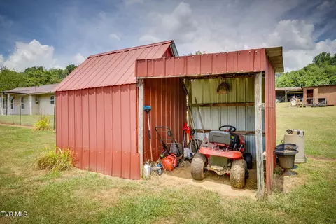 210 Clark Road Bristol Tn 37620, Bristol, TN 37620 photo 32