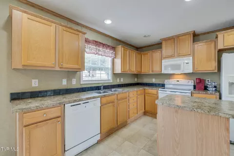210 Clark Road Bristol Tn 37620, Bristol, TN 37620 photo 12