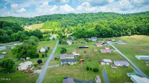 210 Clark Road Bristol Tn 37620, Bristol, TN 37620 photo 35