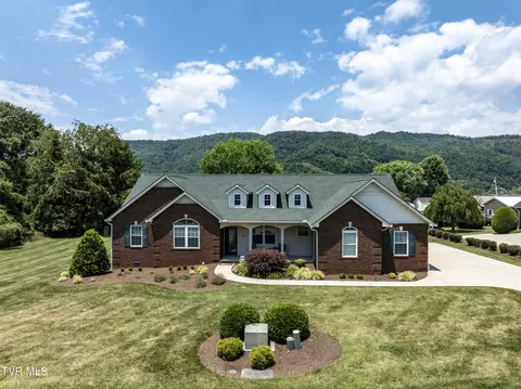 203 Old Farm Road Erwin Tn 37650, Erwin, TN 37650
