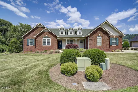 Exterior - 203 Old Farm Road Erwin Tn 37650, Erwin, TN 37650 photo 2 of 8