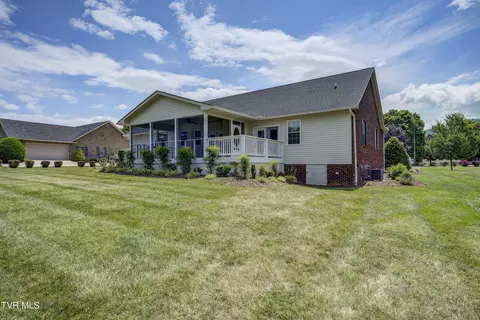 Exterior - 203 Old Farm Road Erwin Tn 37650, Erwin, TN 37650 photo 5 of 8