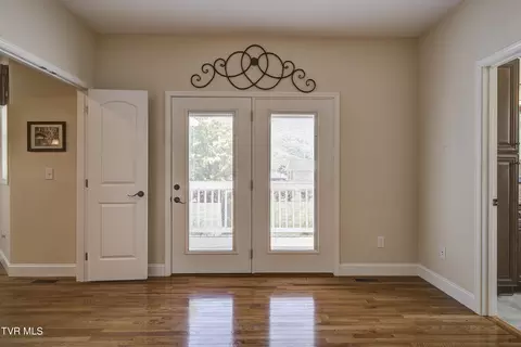 Entry Way - 203 Old Farm Road Erwin Tn 37650, Erwin, TN 37650 photo 2 of 3