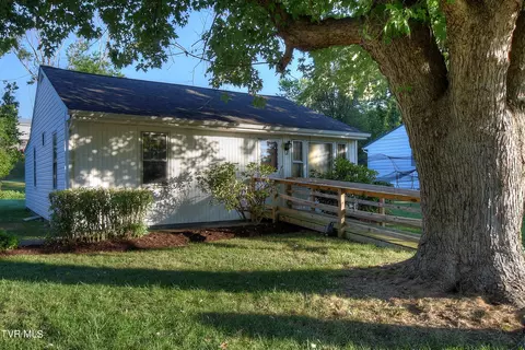 204 Honeysuckle Ln Kingsport Tn 37660, Kingsport, TN 37660