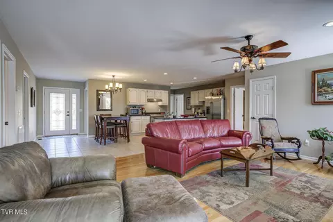 360 Crouch Road Johnson City Tn 37615, Johnson City, TN 37615 photo 27