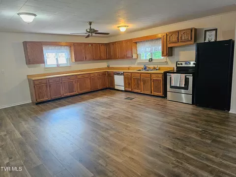 Kitchen - 5643 Freeman Road Wise Va 24293, Wise, VA 24293 photo 1 of 5