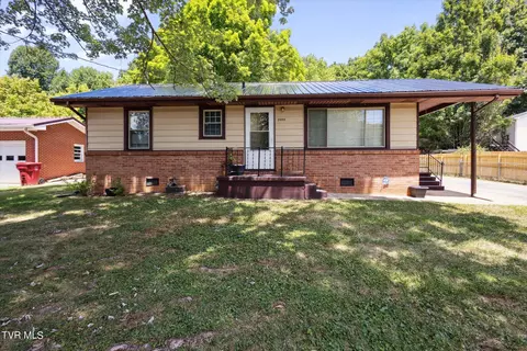 2408 E Lakeview Drive Johnson City Tn 37601, Johnson City, TN 37601