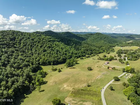 2895 Cantwell Valley Rd Road Sneedville Tn 37869, Sneedville, TN 37869