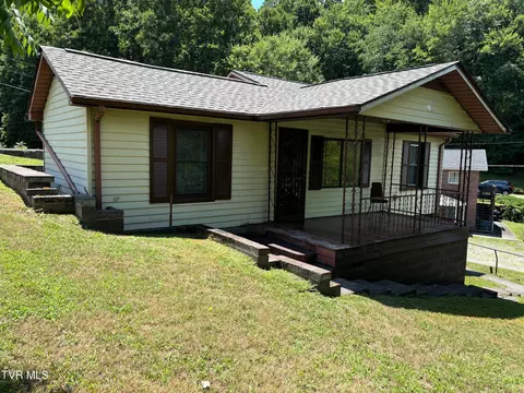 512 SE King Avenue Coeburn Va 24230, Coeburn, VA 24230