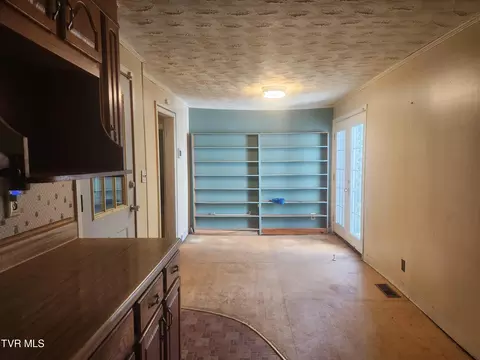 Other - 1126 E Lakeview Drive Johnson City Tn 37601, Johnson City, TN 37601 photo 3 of 7