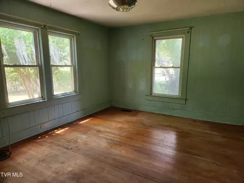 Other - 1126 E Lakeview Drive Johnson City Tn 37601, Johnson City, TN 37601 photo 4 of 7