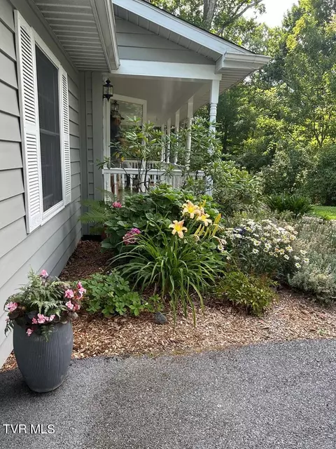 Exterior - 26182 Beech Hideaway Abingdon Va 24211, Abingdon, VA 24211 photo 2 of 20