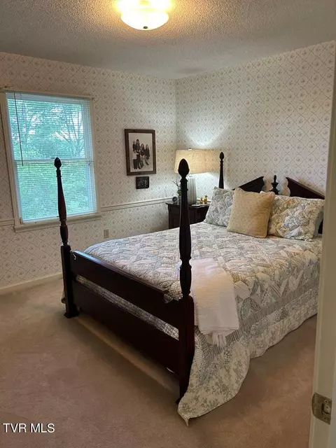 Bedroom - 26182 Beech Hideaway Abingdon Va 24211, Abingdon, VA 24211 photo 7 of 11