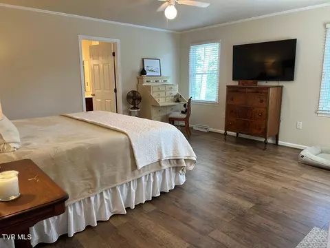 Bedroom - 26182 Beech Hideaway Abingdon Va 24211, Abingdon, VA 24211 photo 4 of 11