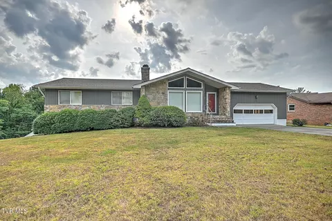 1051 Starling Drive Kingsport Tn 37660, Kingsport, TN 37660