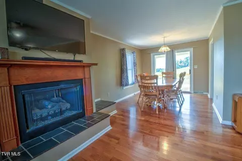 245 Plainview Heights Circle Greeneville Tn 37745, Greeneville, TN 37745 photo 3