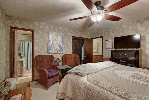 Bedroom - 108 Mountain View Circle Hampton Tn 37658, Hampton, TN 37658 photo 2 of 5
