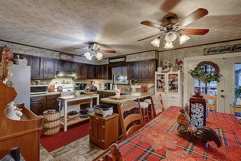 Kitchen - 108 Mountain View Circle Hampton Tn 37658, Hampton, TN 37658 photo 1 of 6