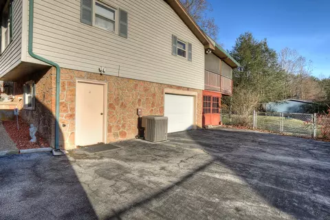 Exterior - 108 Mountain View Circle Hampton Tn 37658, Hampton, TN 37658 photo 3 of 15