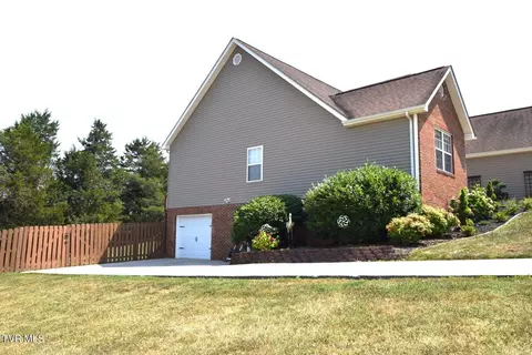 15 Grace Meadows Court Gray Tn 37615, Gray, TN 37615 photo 2
