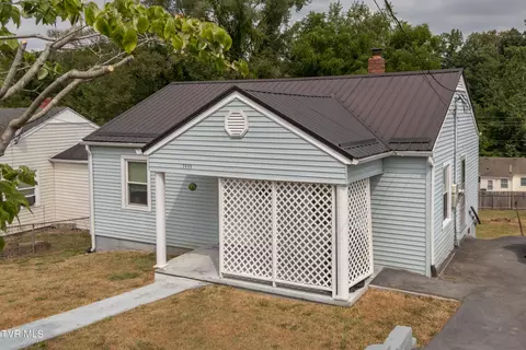 2609 Bay Street Bristol Tn 37620, Bristol, TN 37620
