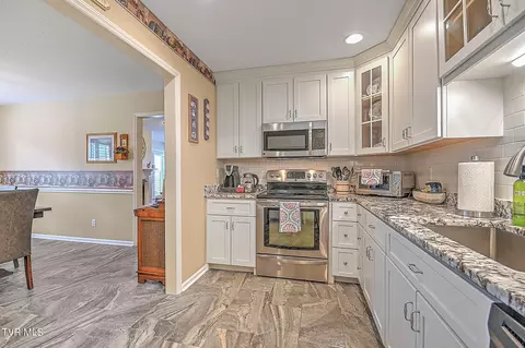 320 Appian Way Greeneville Tn 37745, Greeneville, TN 37745 photo 14