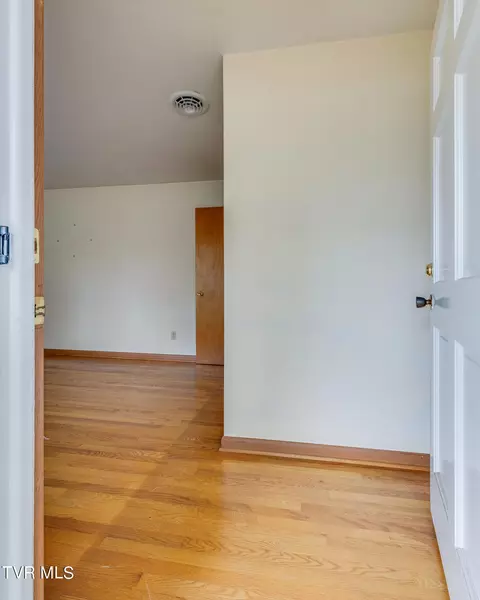 610 Hazel Street Johnson City Tn 37604, Johnson City, TN 37604 photo 6