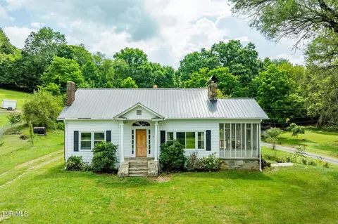 2027 Crossroads Drive Mountain City Tn 37683, Mountain City, TN 37683