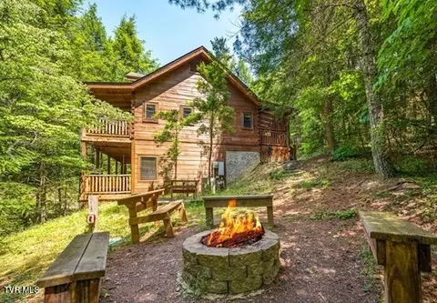2214 Orchard Trail Way Pigeon Forge Tn 37862, Pigeon Forge, TN 37862