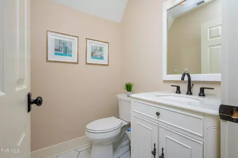 Bath - 164 Snyder Road Gray Tn 37615, Gray, TN 37615 photo 6 of 9