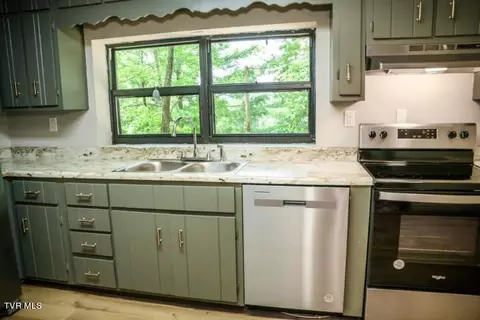 Kitchen - 136 Stevens Lane Hampton Tn 37658, Hampton, TN 37658 photo 5 of 5