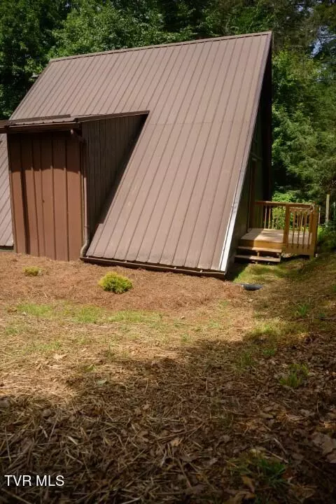 Exterior - 136 Stevens Lane Hampton Tn 37658, Hampton, TN 37658 photo 17 of 22